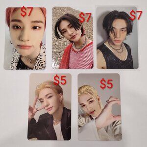 Stray kids OFFICIAL PCS